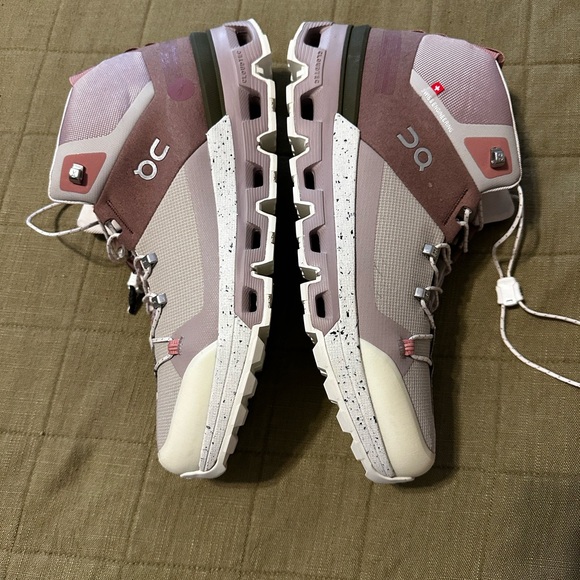 On Cloudtrax Hiking Boots NWOT Women’s Size 11 - Picture 8 of 9